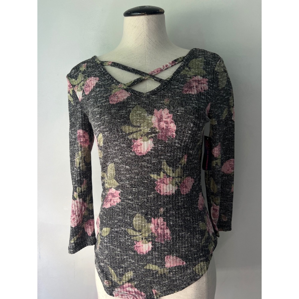 No Boundaries Womens Floral Waffle Knit Crisscross V-Neck Tops 2 Pack XS 1